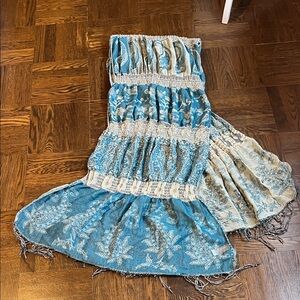 Blue and Cream Patterned Scarf